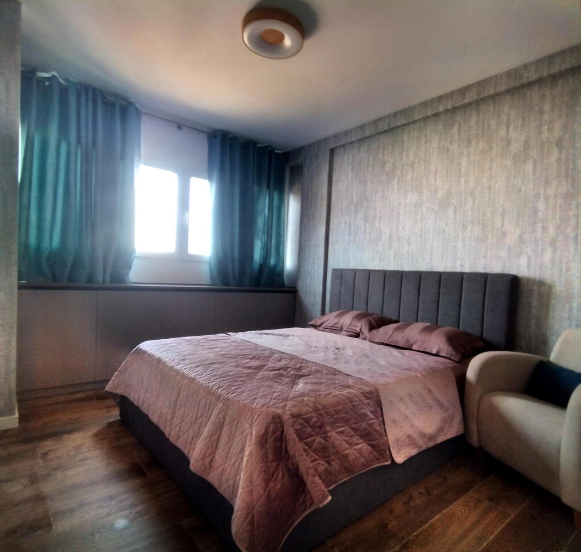 Emerald Apartment Alicante Luaran gambar